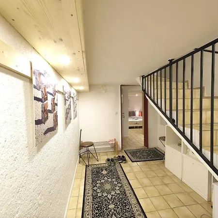 2 I Kueche I Waschmaschine I Smarttv I Klima I Parkplatz I 3 Bed I Garden I Wlan Apartment